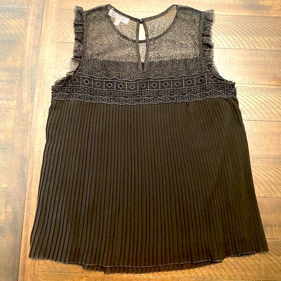 Nanette Lepour Lace Chiffon Top - Picture 2 of 7